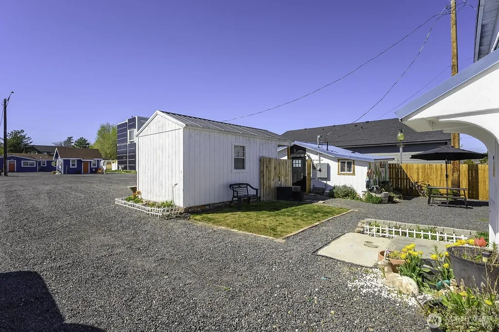 30 Cherry Street S Soap Lake WA 98851