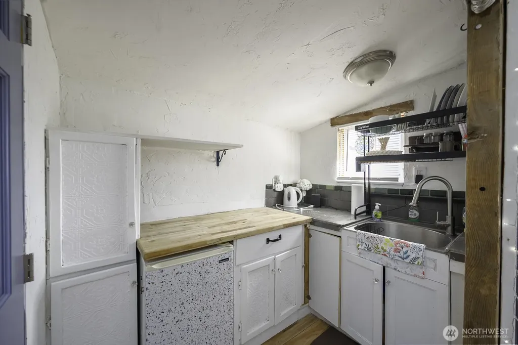 30 Cherry Street S Soap Lake WA 98851