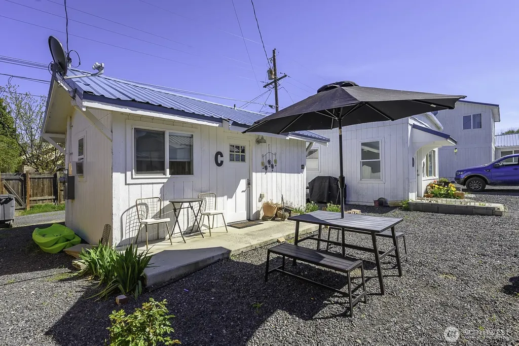 30 Cherry Street S Soap Lake WA 98851