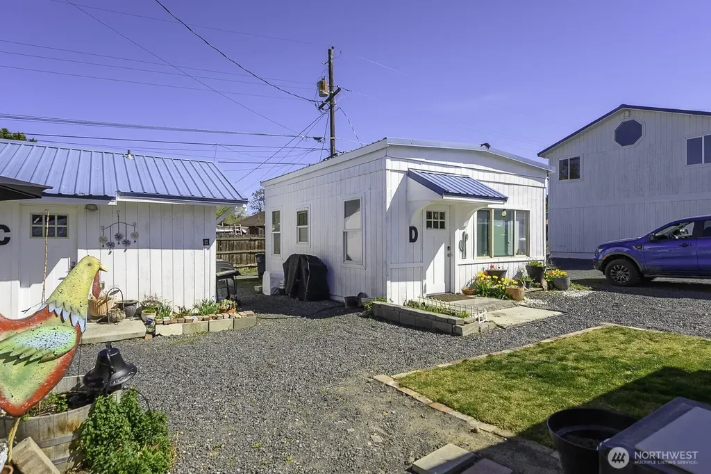 30 Cherry Street S Soap Lake WA 98851