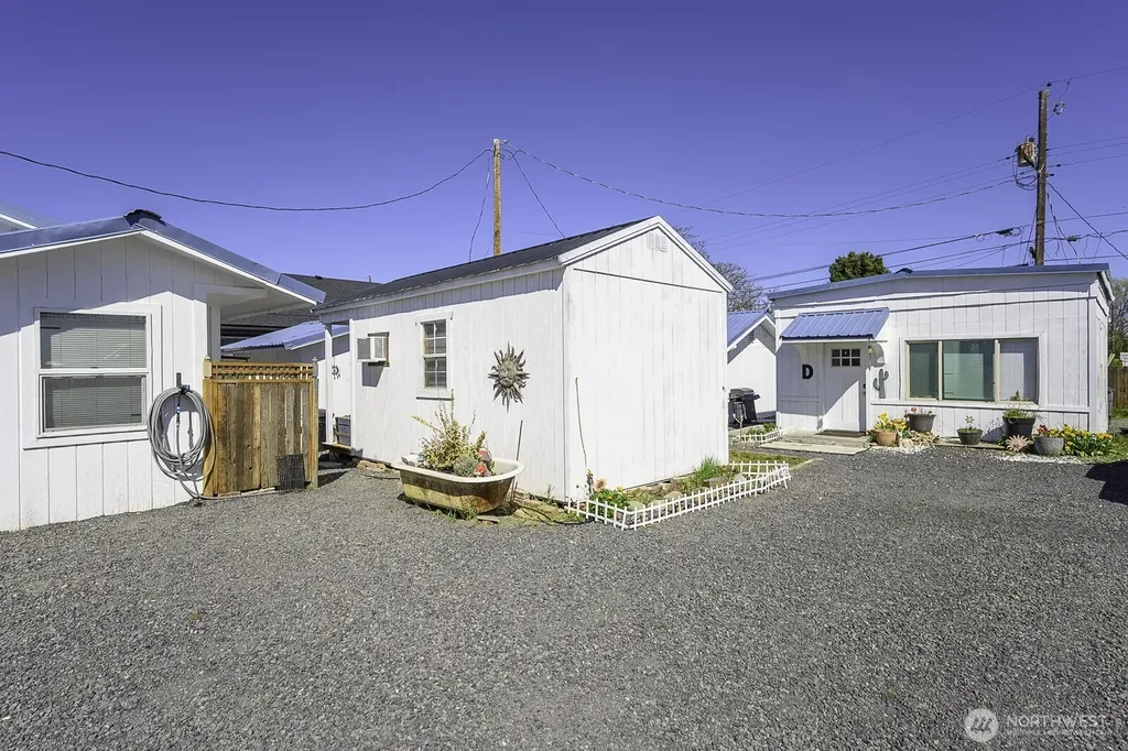 30 Cherry Street S Soap Lake WA 98851