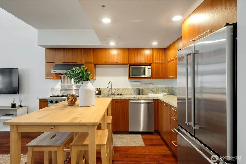 2911 2nd Avenue Seattle WA 98121