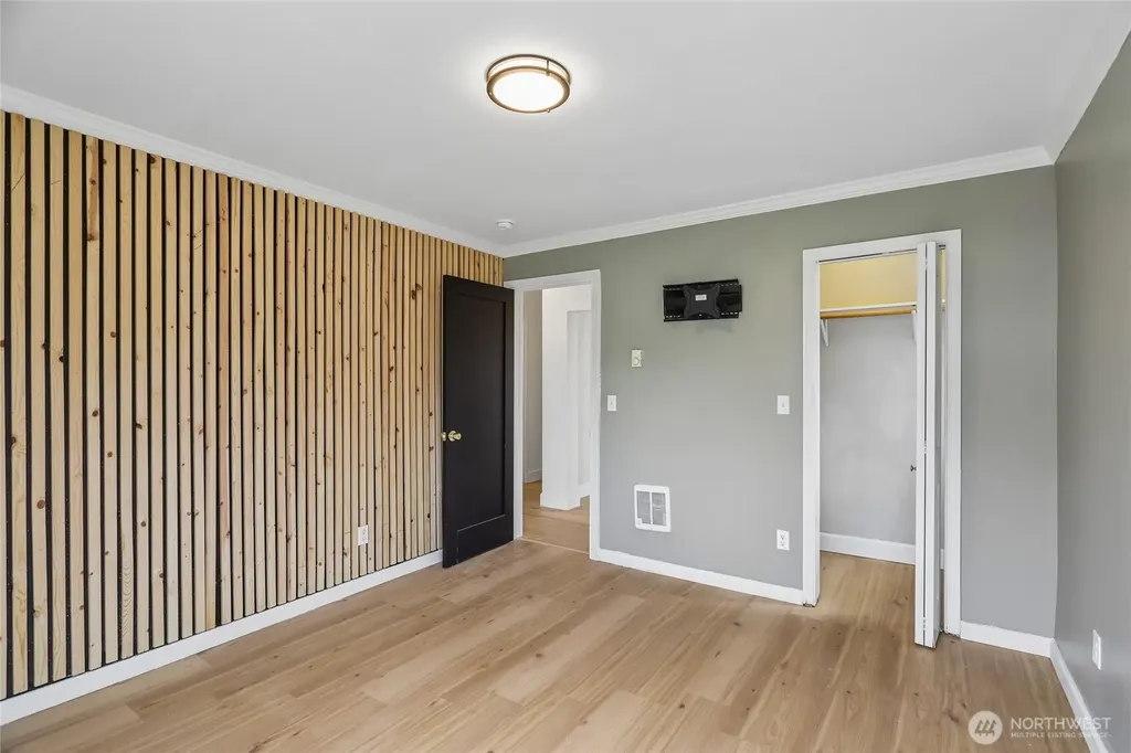 102 S 56th Street Tacoma WA 98408