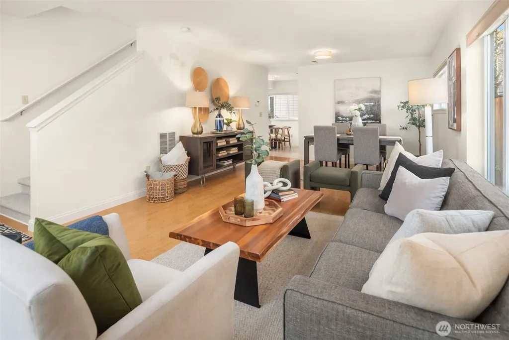 1728 26th Avenue S Seattle WA 98144