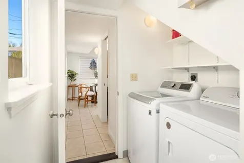 1728 26th Avenue S Seattle WA 98144
