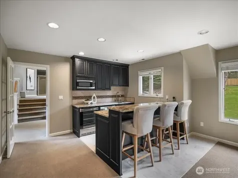6158 162nd Place SE Bellevue WA 98006