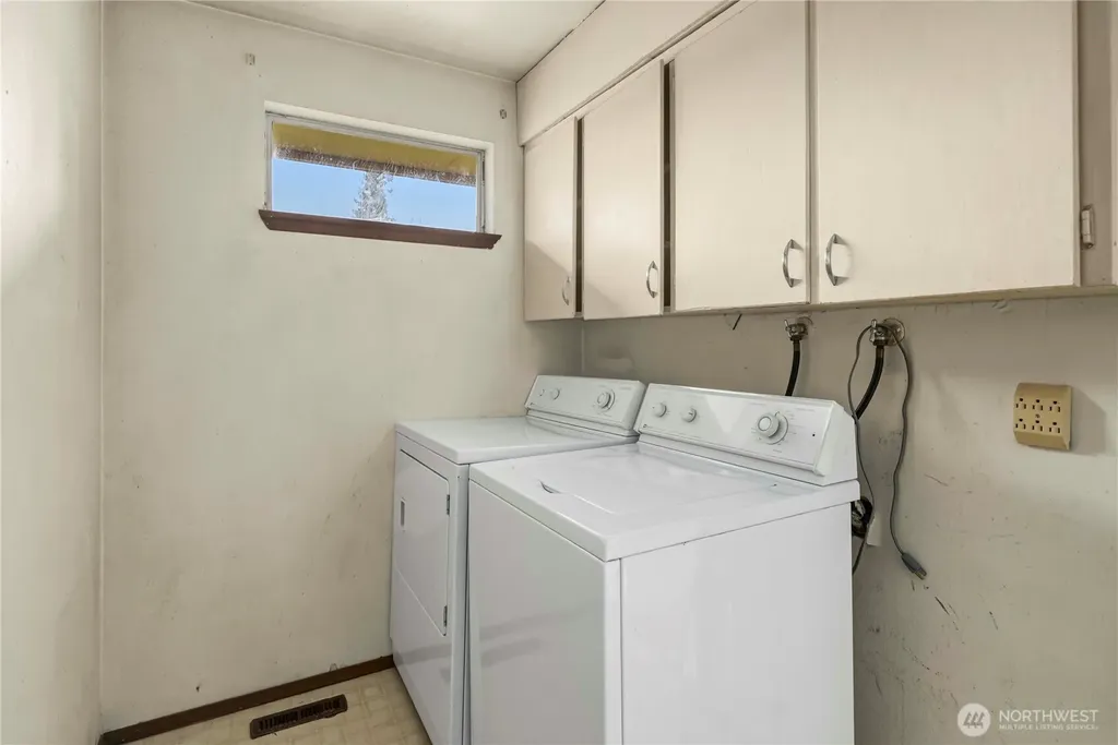 27915 90th Avenue E Graham WA 98338