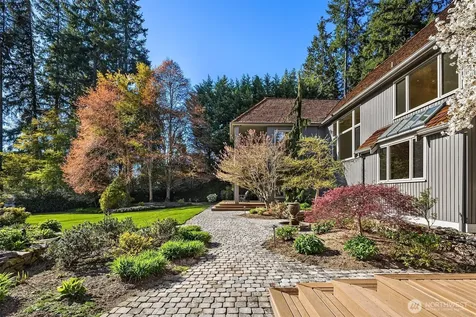 22119 NE 140th Way Woodinville WA 98077