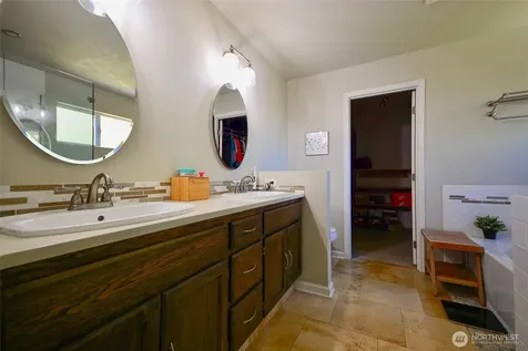 1718 Redwood Place SE Olympia WA 98501