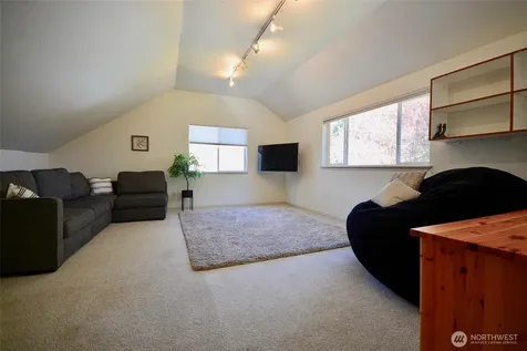 1718 Redwood Place SE Olympia WA 98501