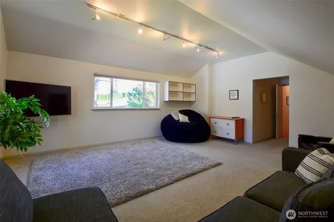 1718 Redwood Place SE Olympia WA 98501