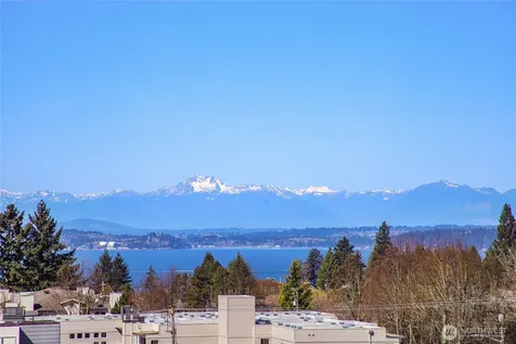 6318 41st Avenue SW Seattle WA 98136
