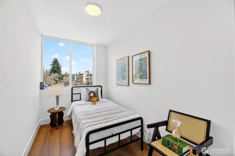 6318 41st Avenue SW Seattle WA 98136