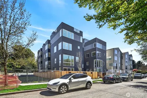 6318 41st Avenue SW Seattle WA 98136