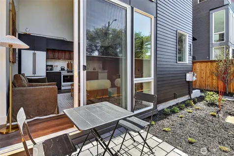 6318 41st Avenue SW Seattle WA 98136