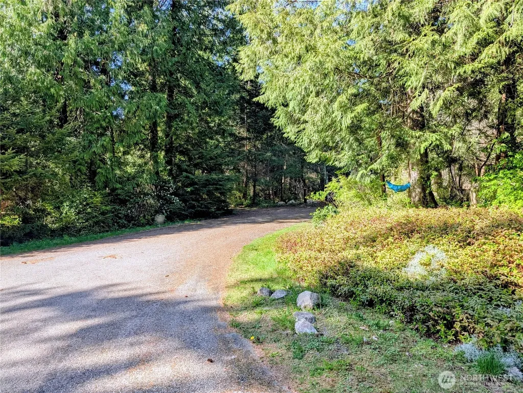 1940 N Cedar Park Drive Point Roberts WA 98281