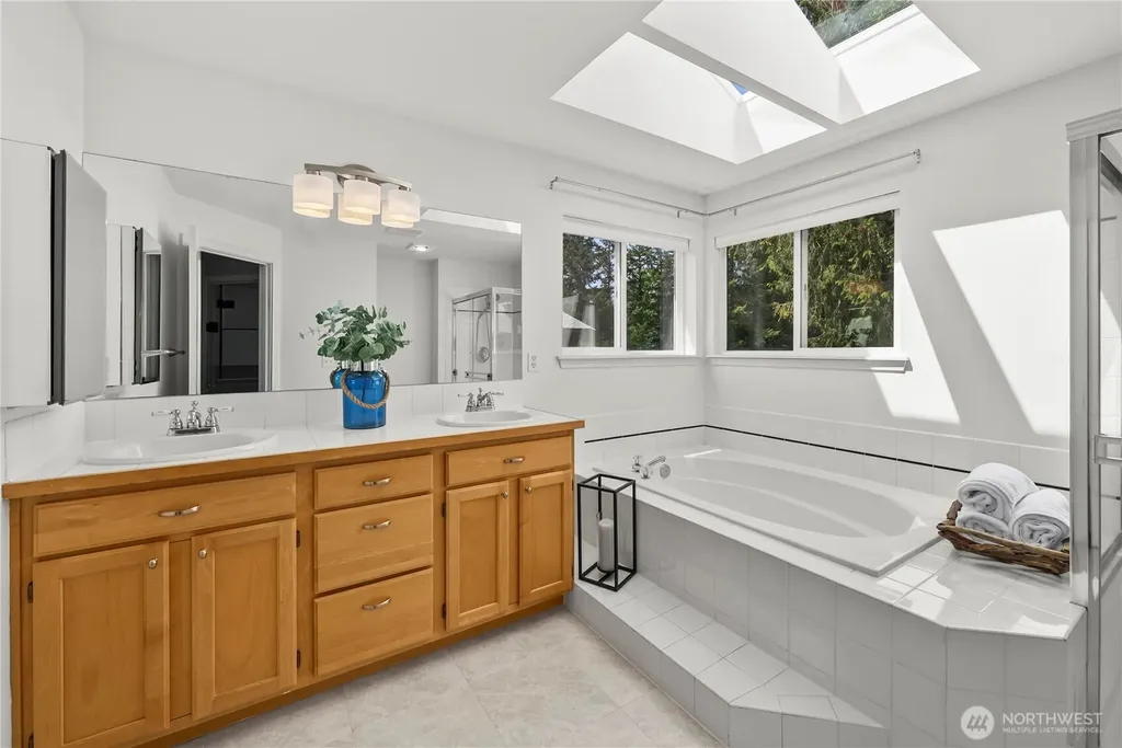 18345 160th Place SE Renton WA 98058