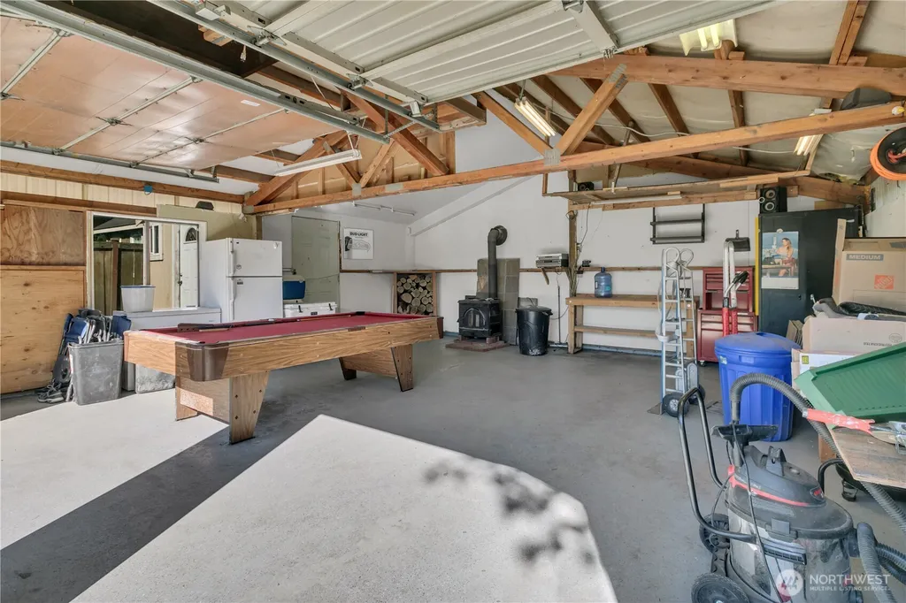 516 6th Ave S Kent WA 98032