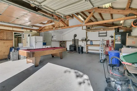 516 6th Ave S Kent WA 98032