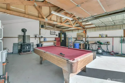 516 6th Ave S Kent WA 98032
