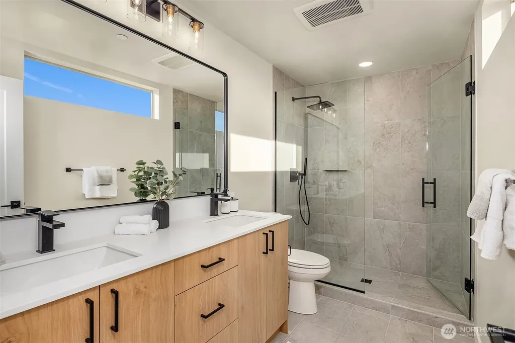 5718 14th Avenue NW Seattle WA 98107