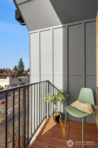 5718 14th Avenue NW Seattle WA 98107