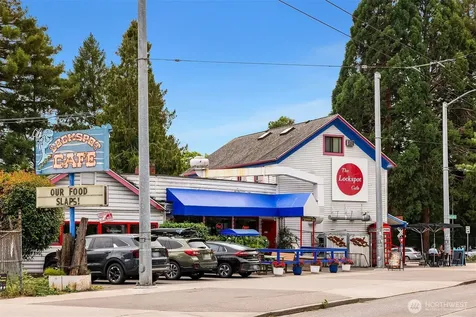 5718 14th Avenue NW Seattle WA 98107