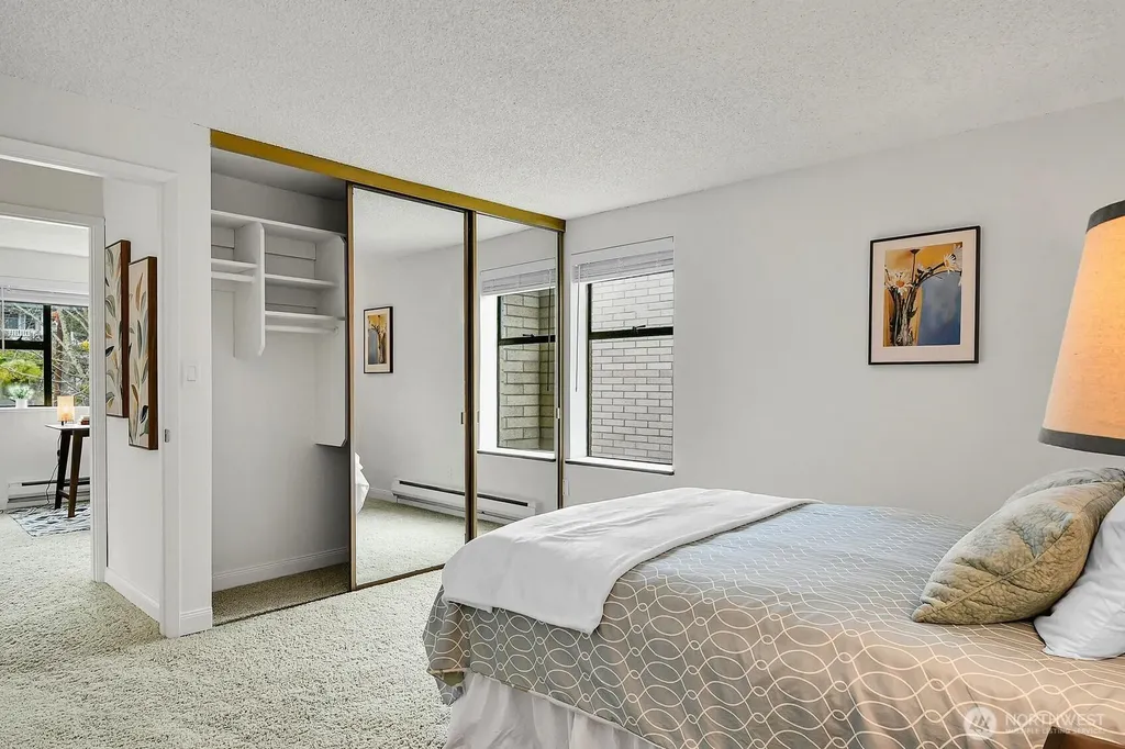 912 3rd Avenue W Seattle WA 98119