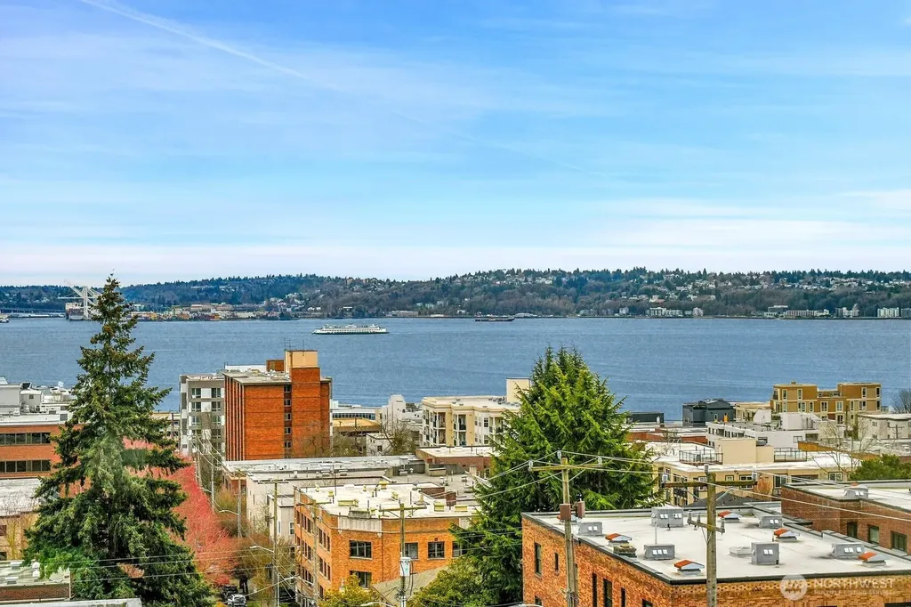 912 3rd Avenue W Seattle WA 98119