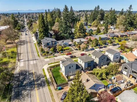 7502 32nd Avenue NE Seattle WA 98115