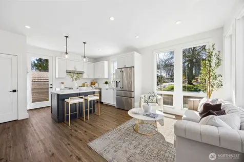 7502 32nd Avenue NE Seattle WA 98115