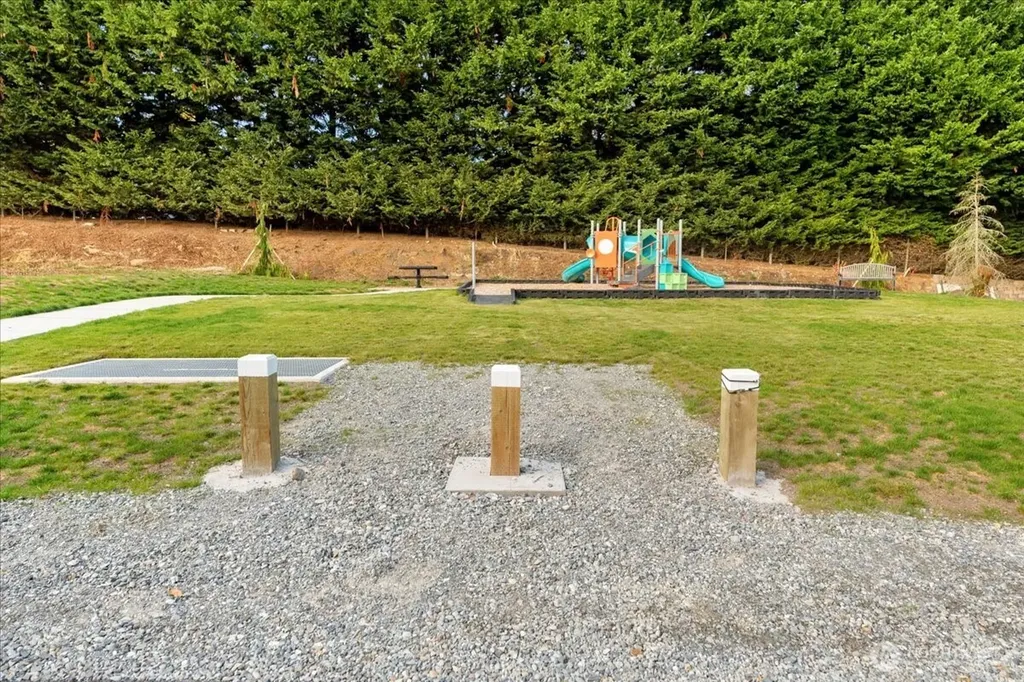 372 29th Avenue S Federal Way WA 98003