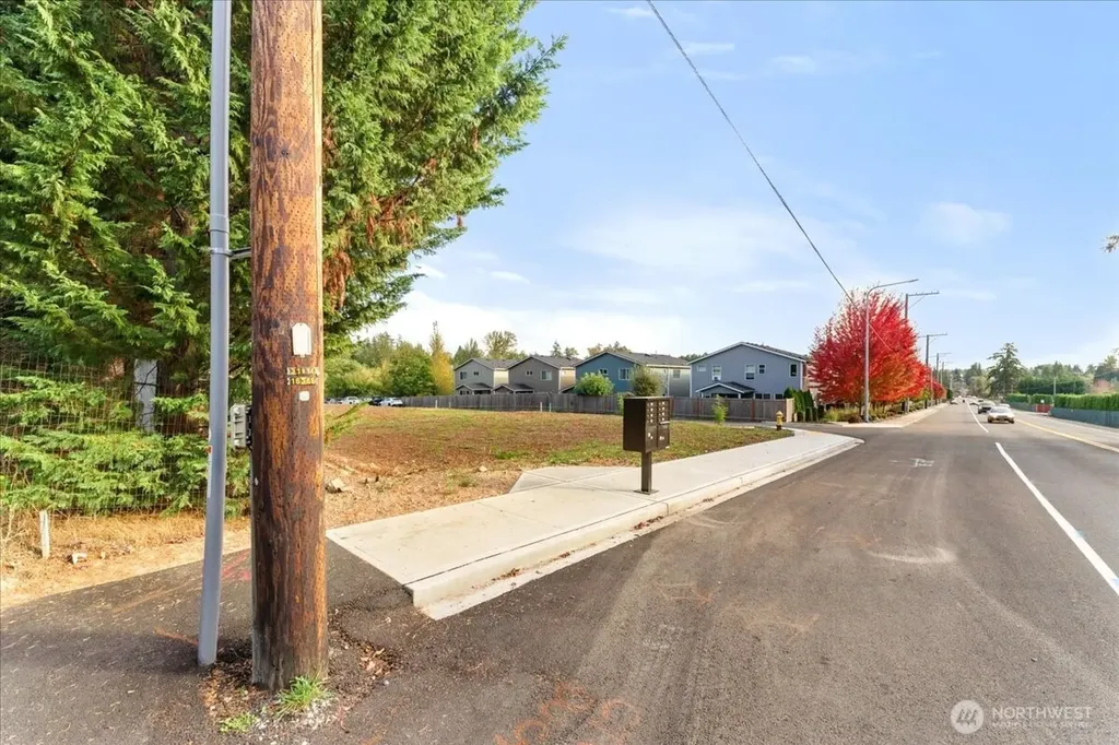 372 29th Avenue S Federal Way WA 98003