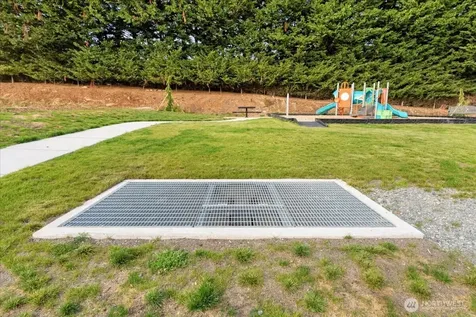 372 29th Avenue S Federal Way WA 98003