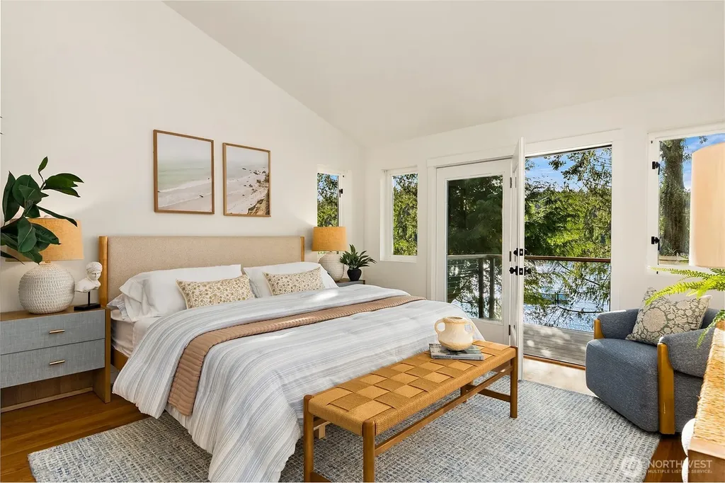 6518 NE Monte Vista Drive Bainbridge Island WA 98110