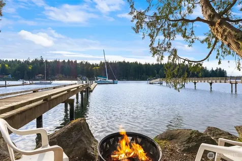 6518 NE Monte Vista Drive Bainbridge Island WA 98110