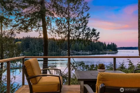 6518 NE Monte Vista Drive Bainbridge Island WA 98110