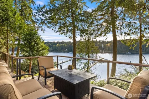 6518 NE Monte Vista Drive Bainbridge Island WA 98110