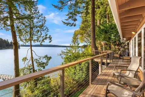 6518 NE Monte Vista Drive Bainbridge Island WA 98110
