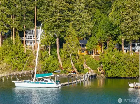 6518 NE Monte Vista Drive Bainbridge Island WA 98110
