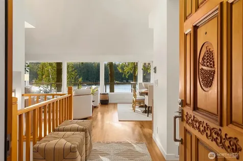 6518 NE Monte Vista Drive Bainbridge Island WA 98110