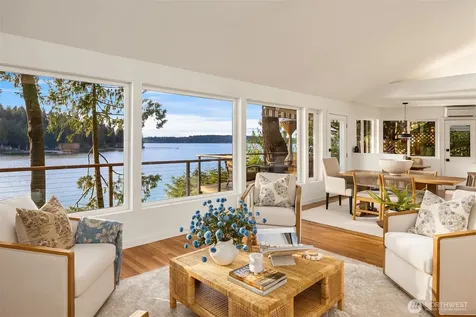 6518 NE Monte Vista Drive Bainbridge Island WA 98110