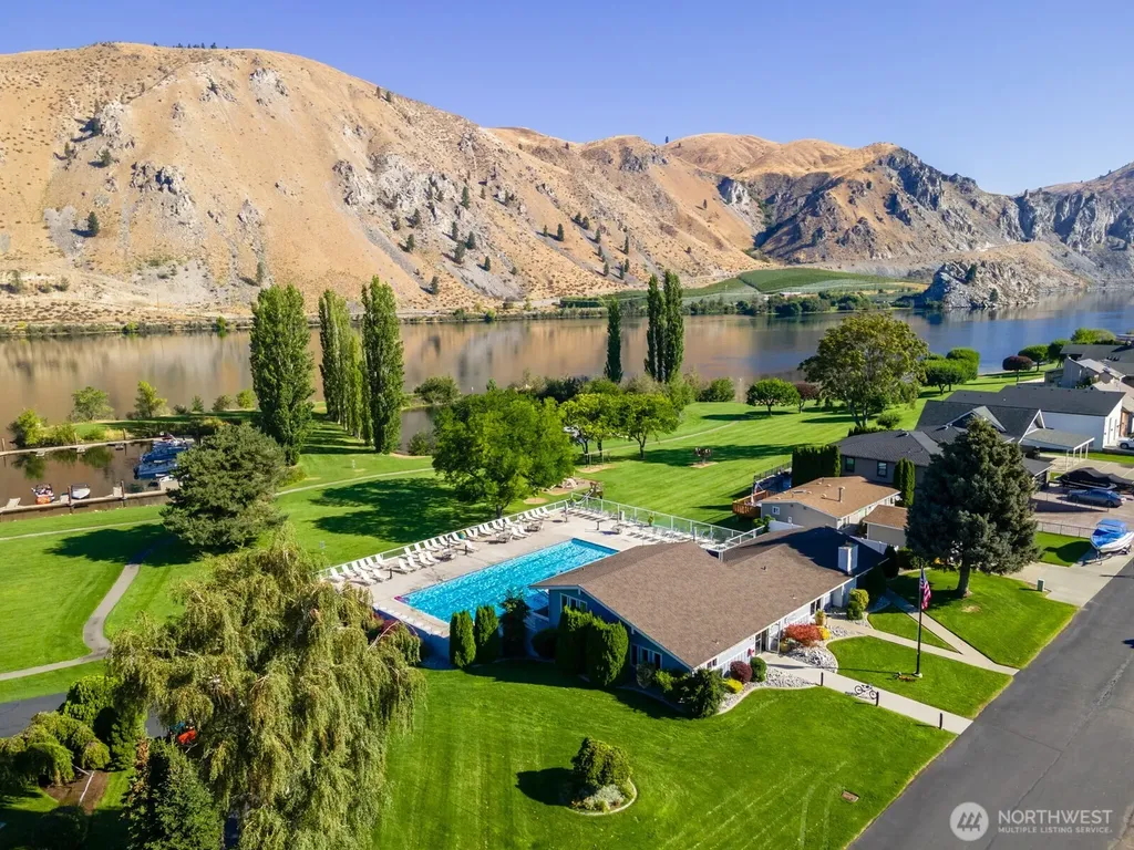 215 W Marine View Place Orondo WA 98843