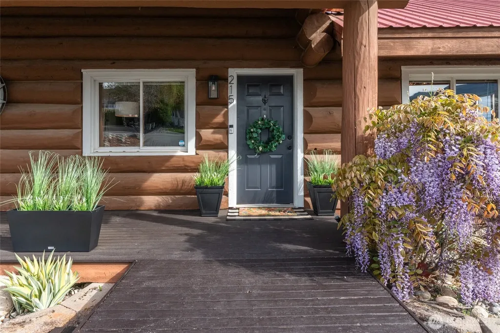 215 W Marine View Place Orondo WA 98843