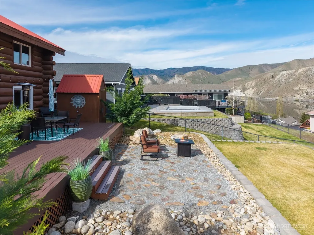 215 W Marine View Place Orondo WA 98843