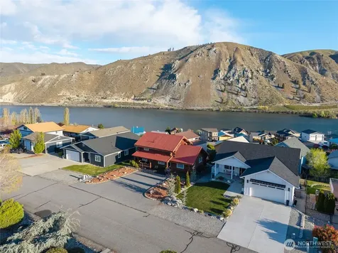 215 W Marine View Place Orondo WA 98843