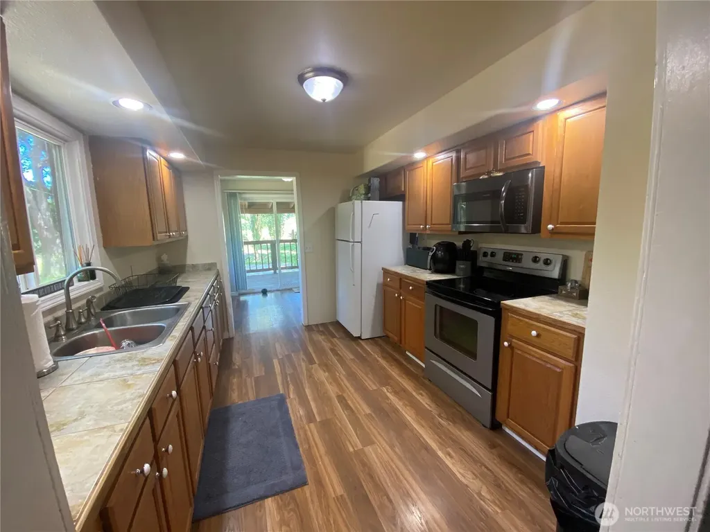 4621 Bethel Road SE Port Orchard WA 98366