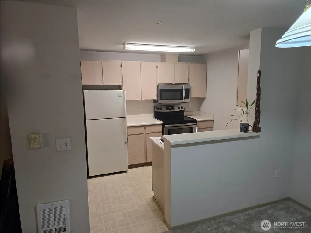 11002 SE Petrovitsky Road Renton WA 98055