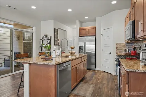 17230 117th Avenue E Puyallup WA 98374