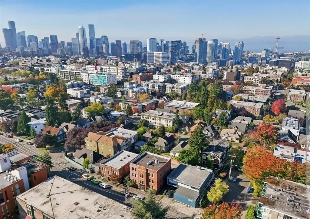 315 12th Avenue E Seattle WA 98102